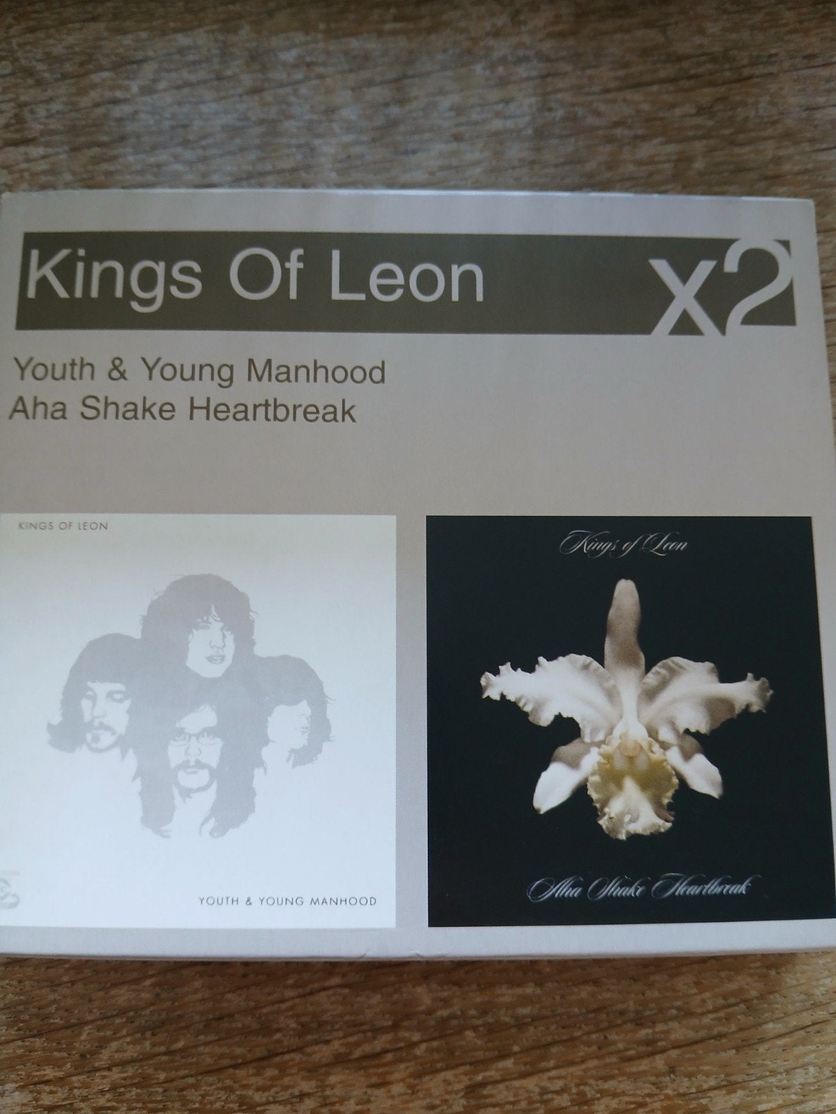 CDx2 Kings of Leon - Youth & Young Manhood / Aha Shake Heart, Ophalen of Verzenden, Zo goed als nieuw, Poprock