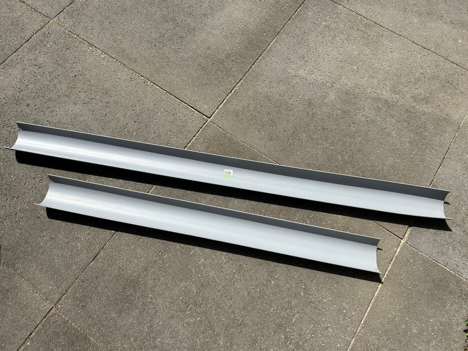 Gratis. 2 restanten dakgoot (1.10 en 1.50 meter), Ophalen, Pvc, Nieuw, Minder dan 2 meter