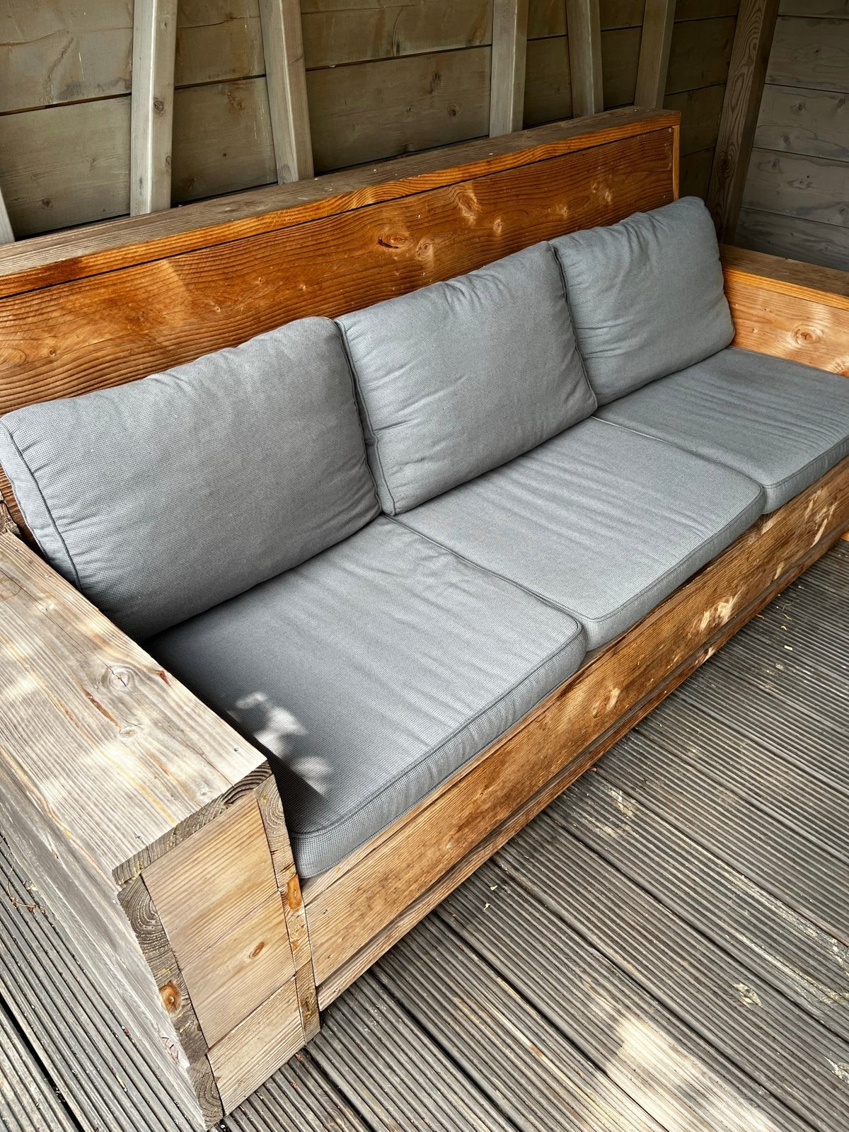 Robuuste houten tuinbank met kussens, Ophalen, Gebruikt, Hout