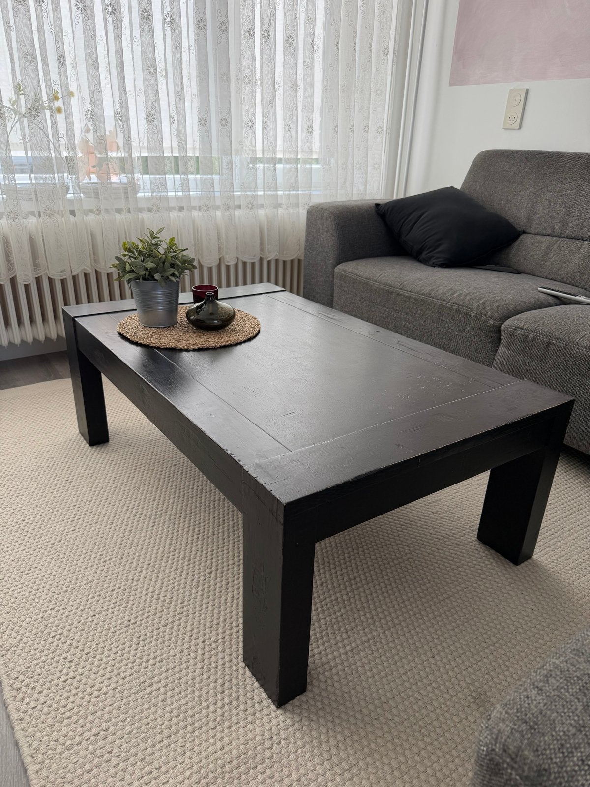 Zwarte Salontafel - Robuust en Stijlvol, Gebruikt, 100 tot 150 cm, Overige houtsoorten, 50 tot 100 cm