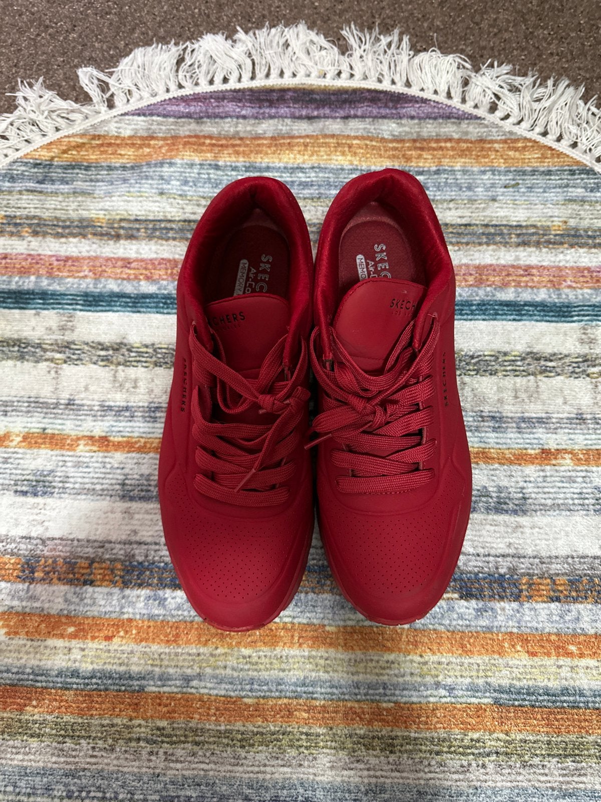Skechers sneakers rood - Maat 42/43 - Eenmaal gedragen, Ophalen of Verzenden, Zo goed als nieuw, Rood, Sneakers of Gympen