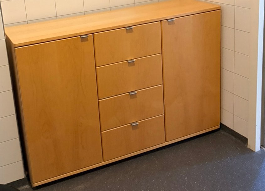 Commode / dressoir, Huis en Inrichting, Kasten | Dressoirs, Ophalen, Zo goed als nieuw, 25 tot 50 cm, 100 tot 150 cm