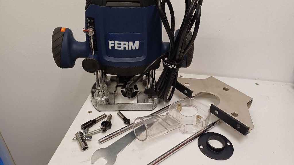 Bovenfreesmachine Ferm PRM1021 met frezenset PRA1008, Ophalen, Bovenfrees, Elektrisch, Ferm
