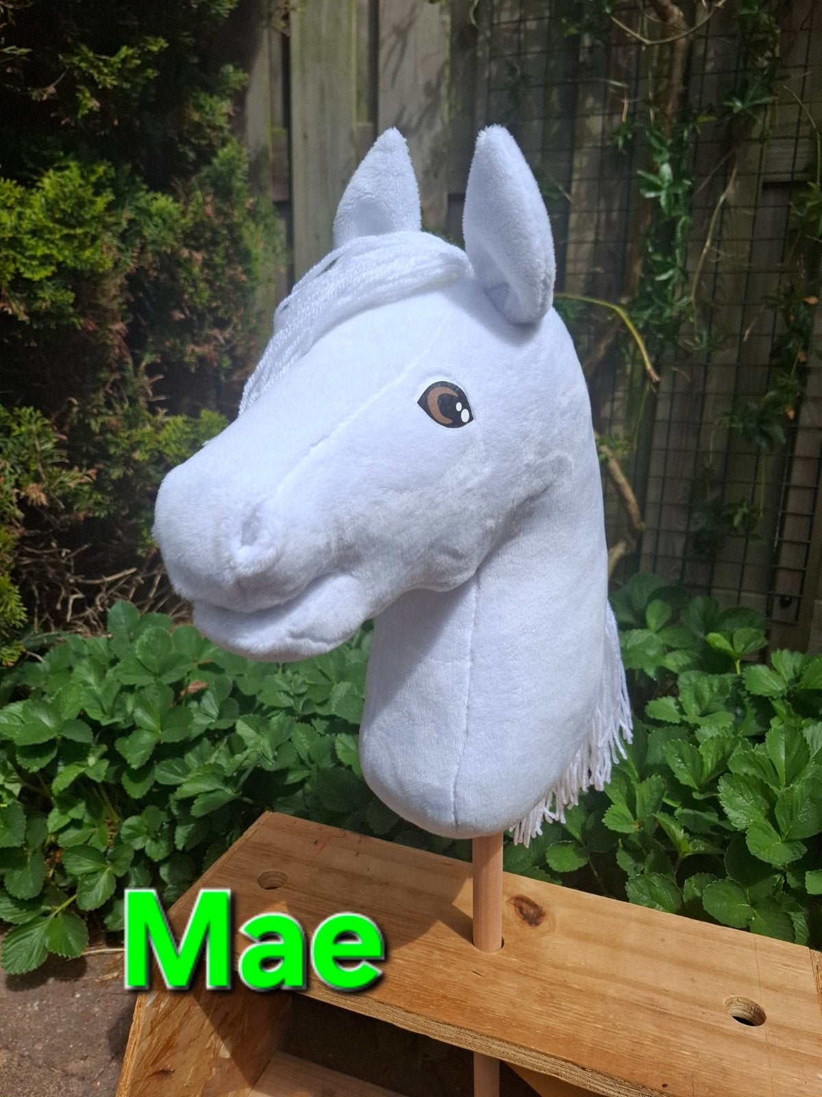 mooie nieuwe witte hobbyhorse Mae, hobby horse, stokpaard, Ophalen of Verzenden, Nieuw, Jongen of Meisje