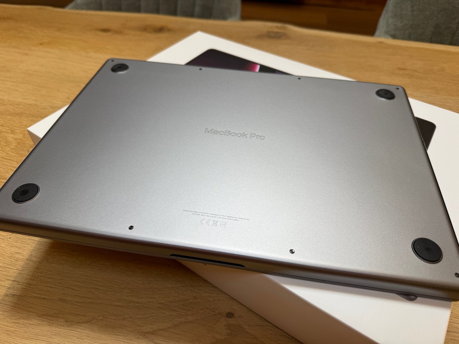 Foto 8 van MacBook Pro 16” (2023) M2 Max - 32GB - 1TB SSD