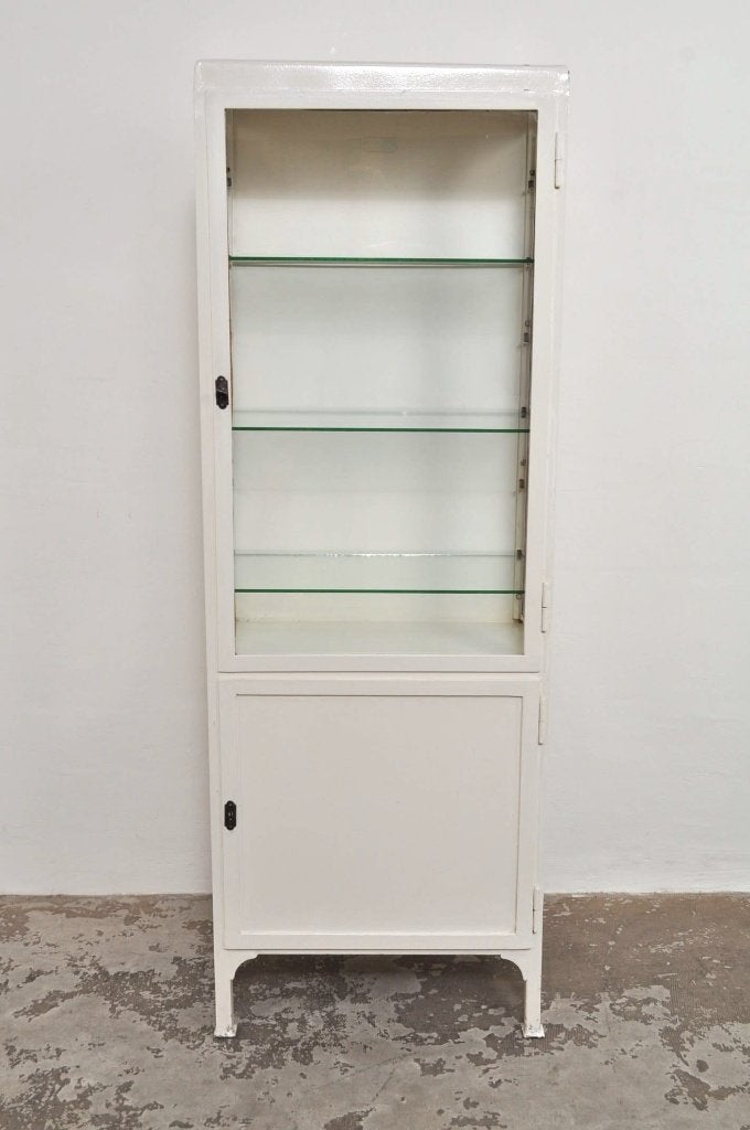Vintage medicijnkast apothekerskast vitrinekast smal 60s 70s, Huis en Inrichting, Kasten | Vitrinekasten, Gebruikt, 150 tot 200 cm