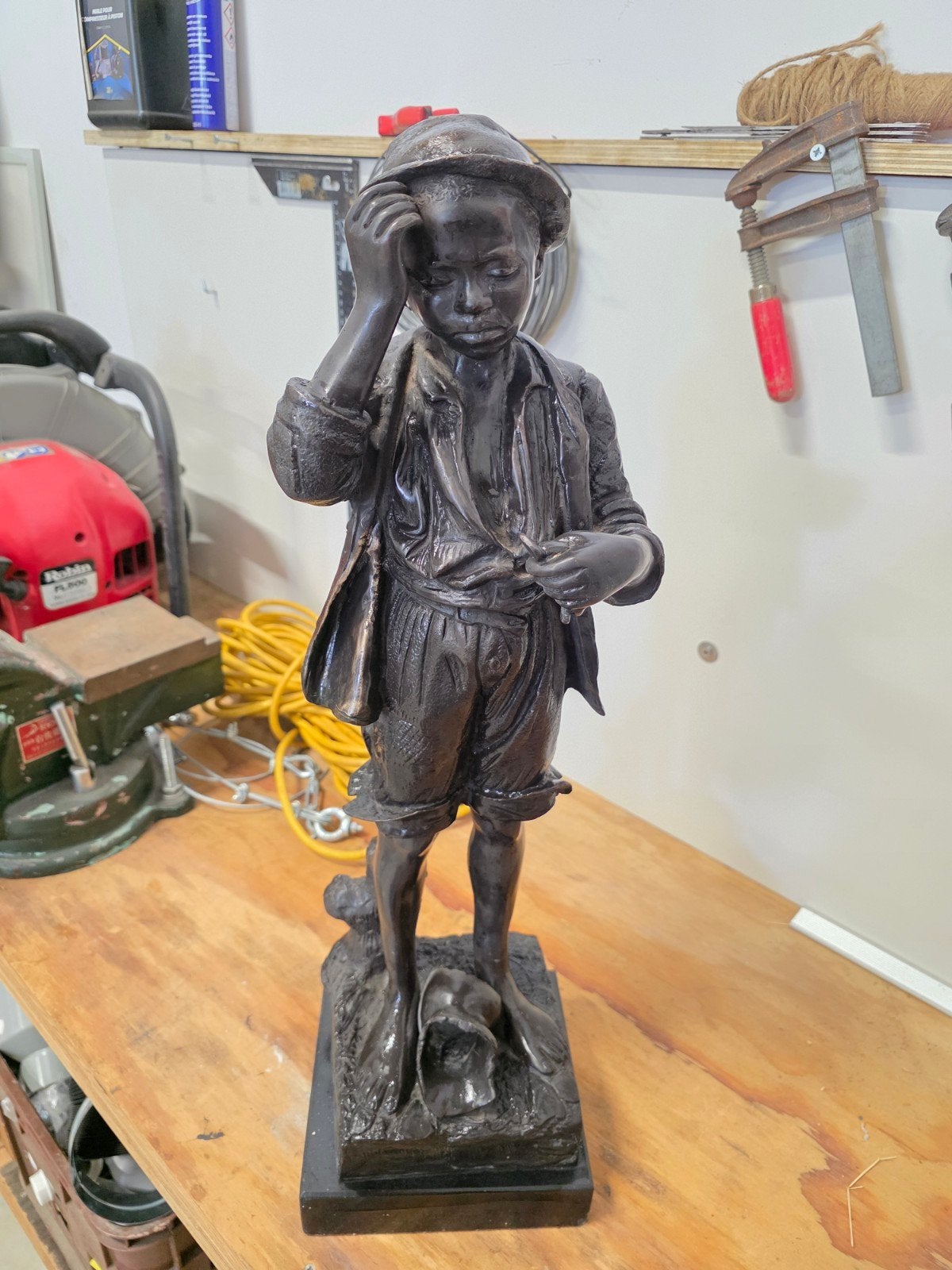 bronzen beeld jongen met gebroken kruik, Ophalen, 50 - 100 cm, Brons, Beeld