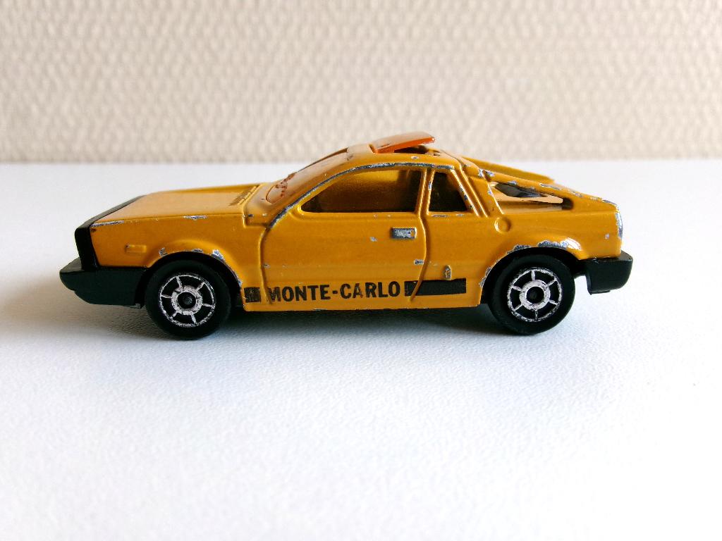Lancia Beta Montecarlo geel 1:50 Majorette (zonder ovp), Ophalen of Verzenden, Gebruikt, Auto, Majorette