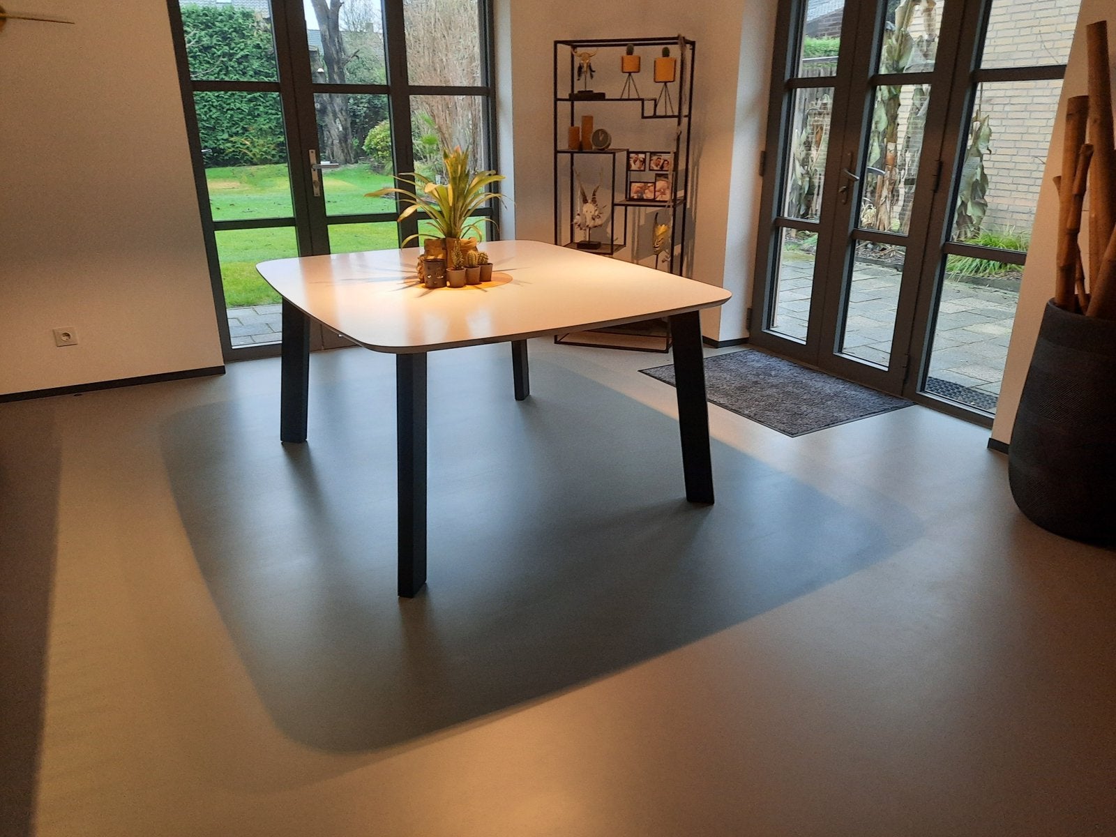 Moderne ovale eettafel blad trendhopper - wit, Huis en Inrichting, Ophalen, Overige materialen, 100 tot 150 cm, 200 cm of meer
