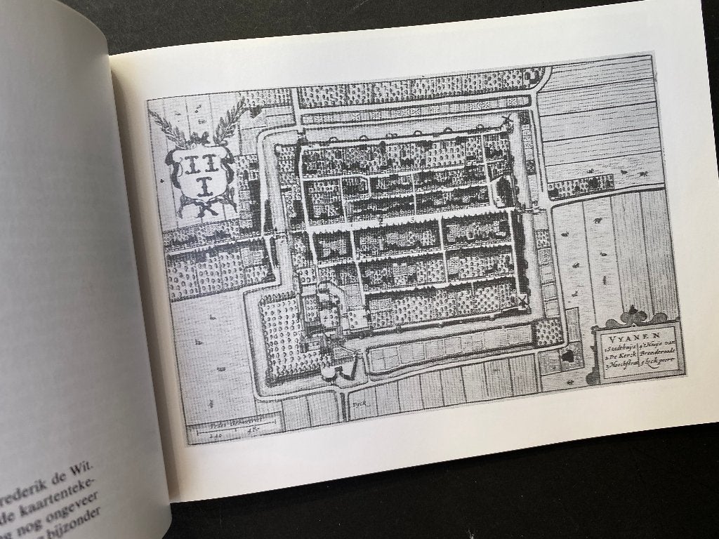 Vianen in oude ansichten deel 1.  1968, Ophalen of Verzenden, 20e eeuw of later, Zo goed als nieuw