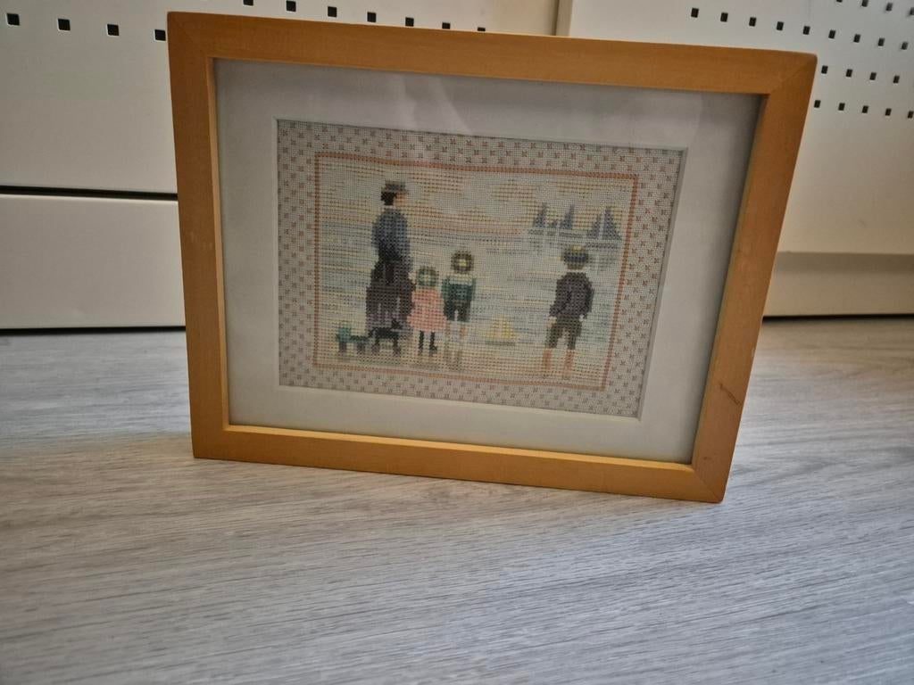Lanarte Borduurwerk moeder met kinderen strand, Ophalen of Verzenden, Borduurpakket