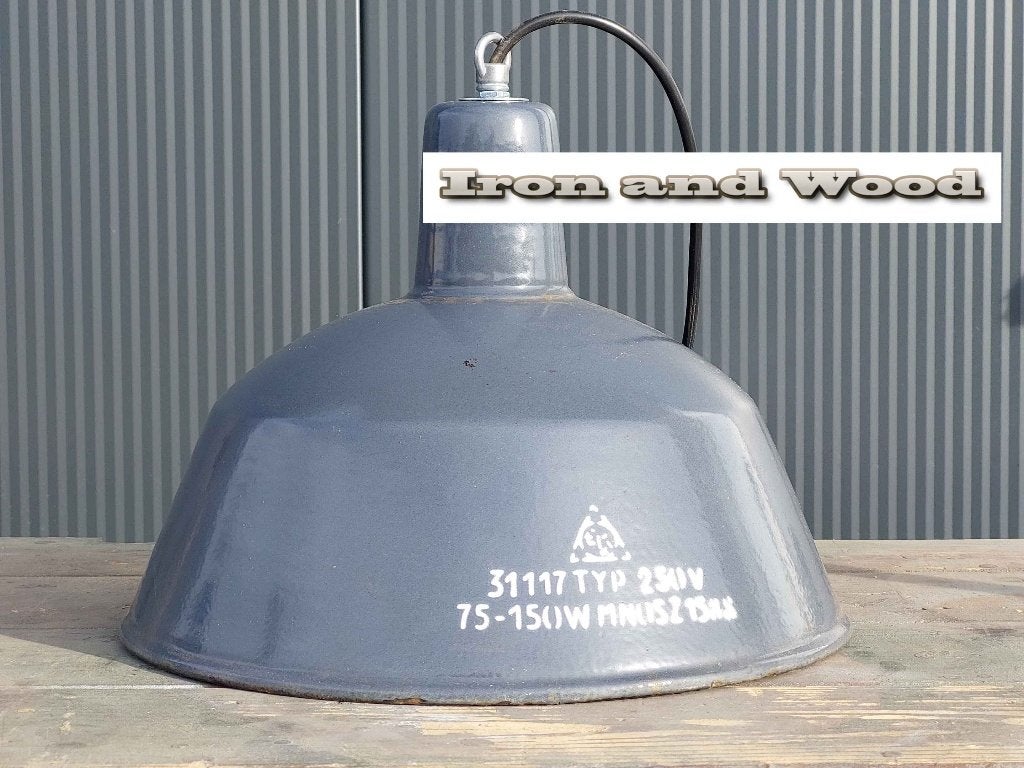 Oude stoere lamp van emaille met opdruk afm: D30 H25 - blauw, Huis en Inrichting, Ophalen of Verzenden, Gebruikt, Metaal, Emaille, oud, vintage, blauw, stoer, robuust , brocante