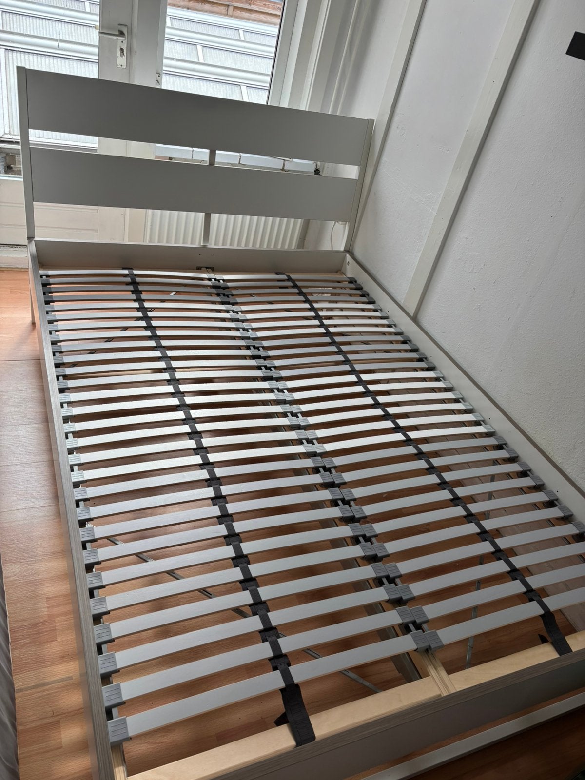 Trysil Ikea Bed, 140 bij 200, Ophalen, Gebruikt, Wit, Tweepersoons