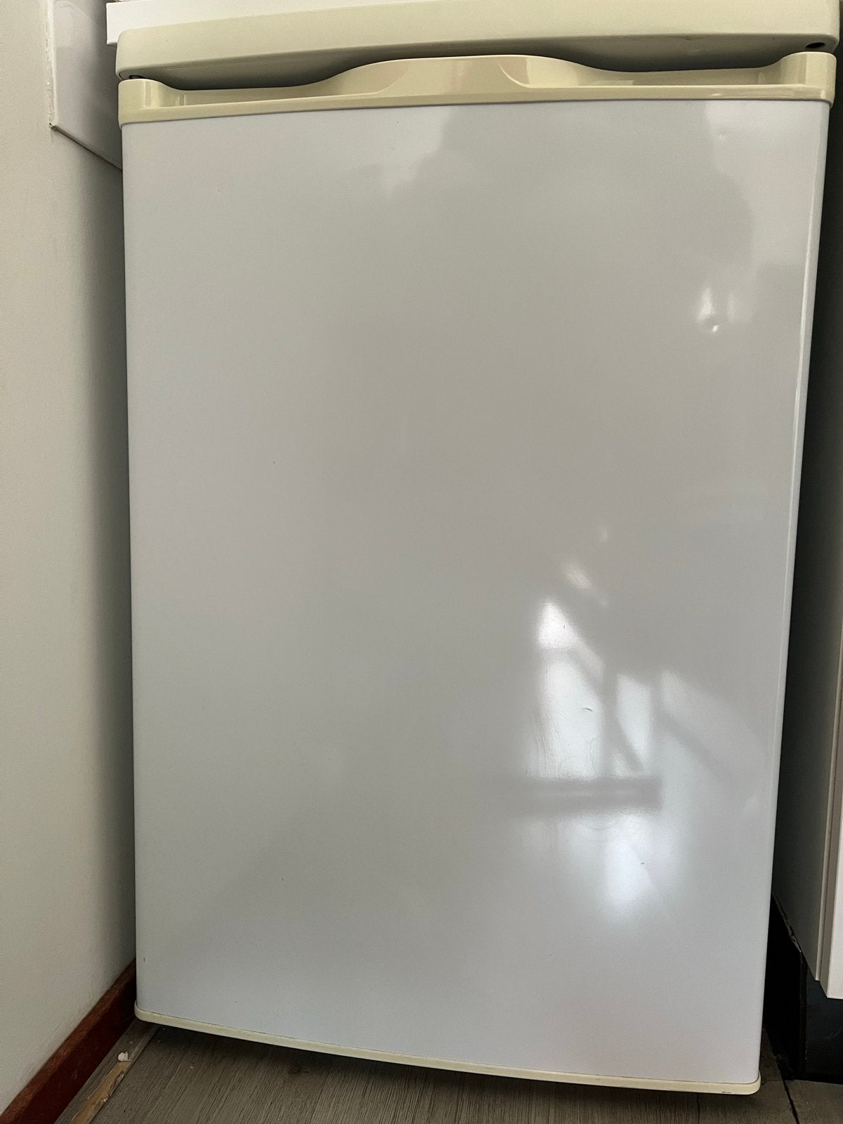 Compacte koelkast - Ideaal voor kleine ruimte, 45 tot 60 cm, Ophalen, 85 tot 120 cm, Zonder vriesvak