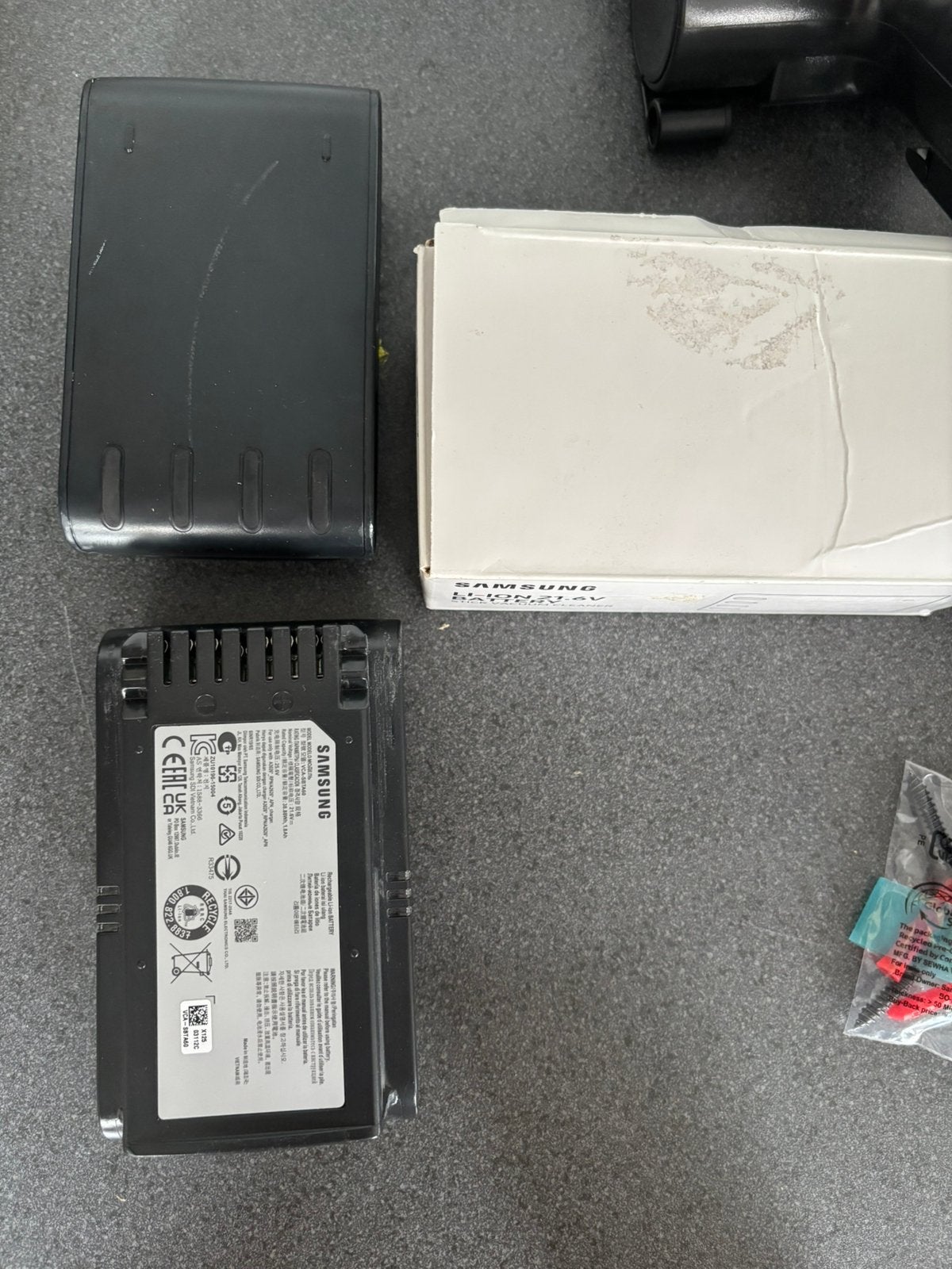 Accu voor samsung jet 75e, Witgoed en Apparatuur, Stofzuigers, Gebruikt, Ophalen of Verzenden, Minder dan 1200 watt, Steelstofzuiger