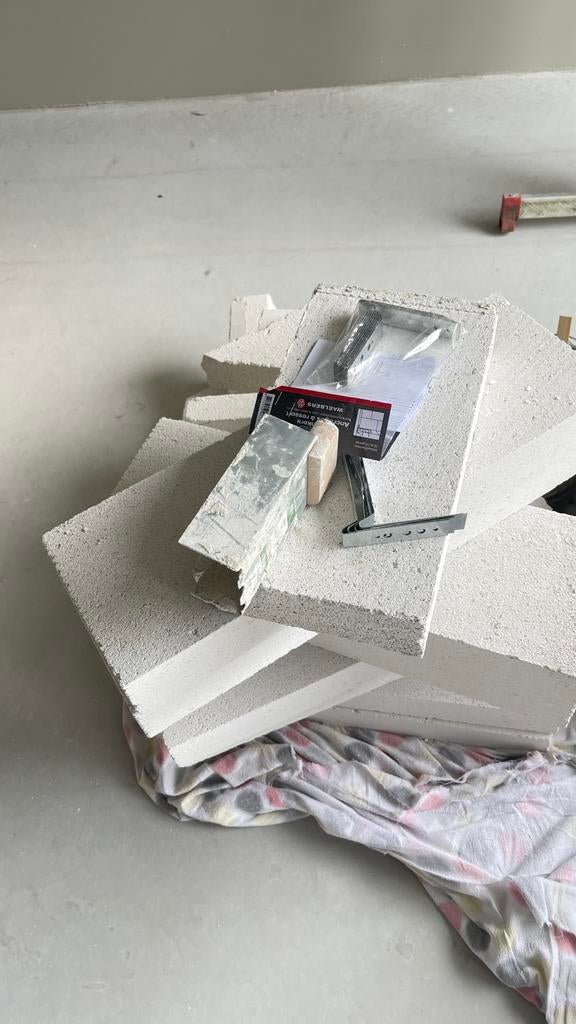 Gratis velkenbetonblokken, Ophalen, Wit, Overige typen, Cellen