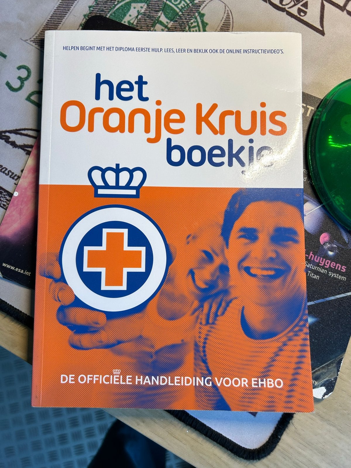 Het Oranje Kruis boekje - Officiële handleiding EHBO, Boeken, Ophalen of Verzenden, Beta, Zo goed als nieuw, Overige niveaus