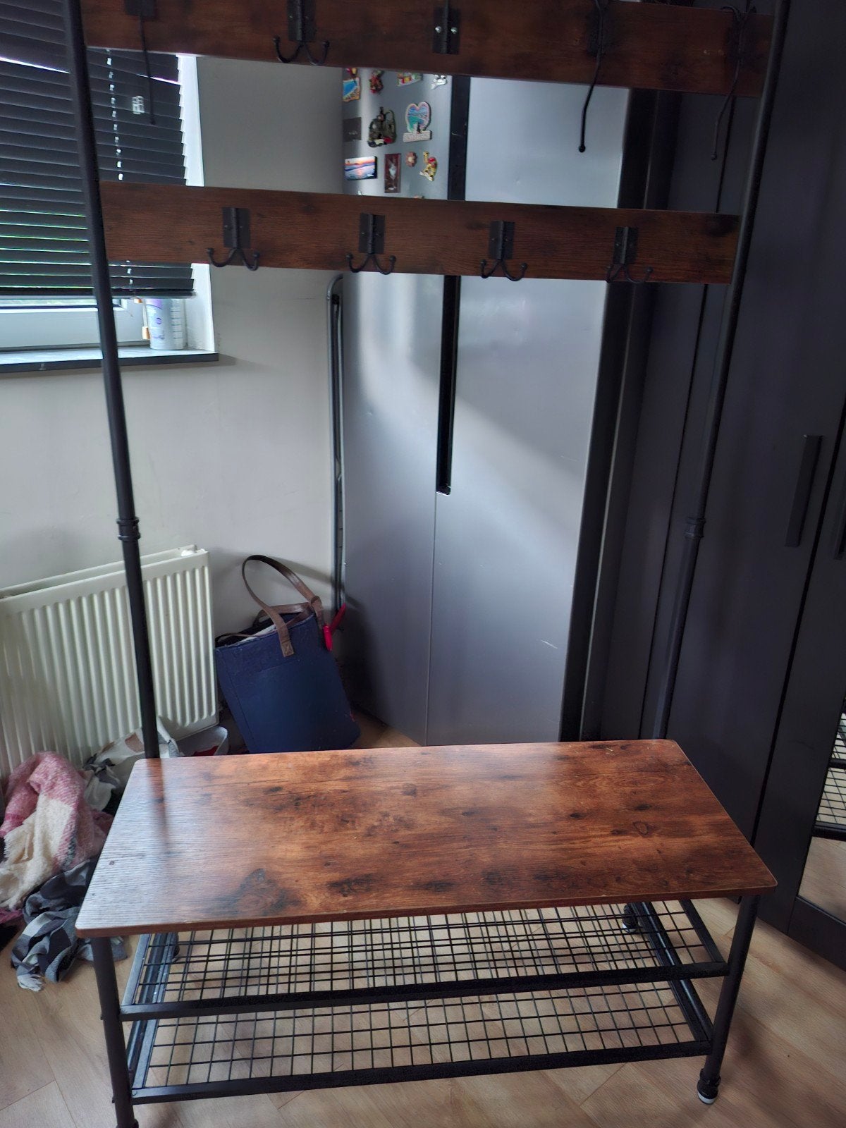 Garderobe rek, Ophalen
