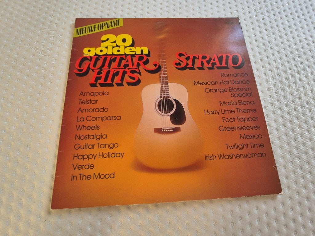 20 Golden Guitar Hits, Ophalen of Verzenden, Gebruikt, Overige formaten