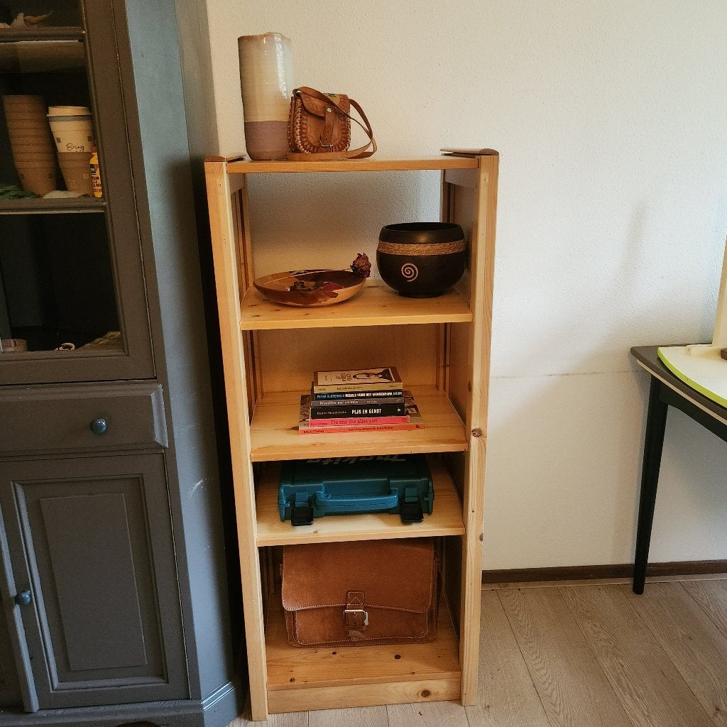 Massief houten Lundia kast met deur, Ophalen, 100 tot 150 cm, Zo goed als nieuw, Minder dan 150 cm