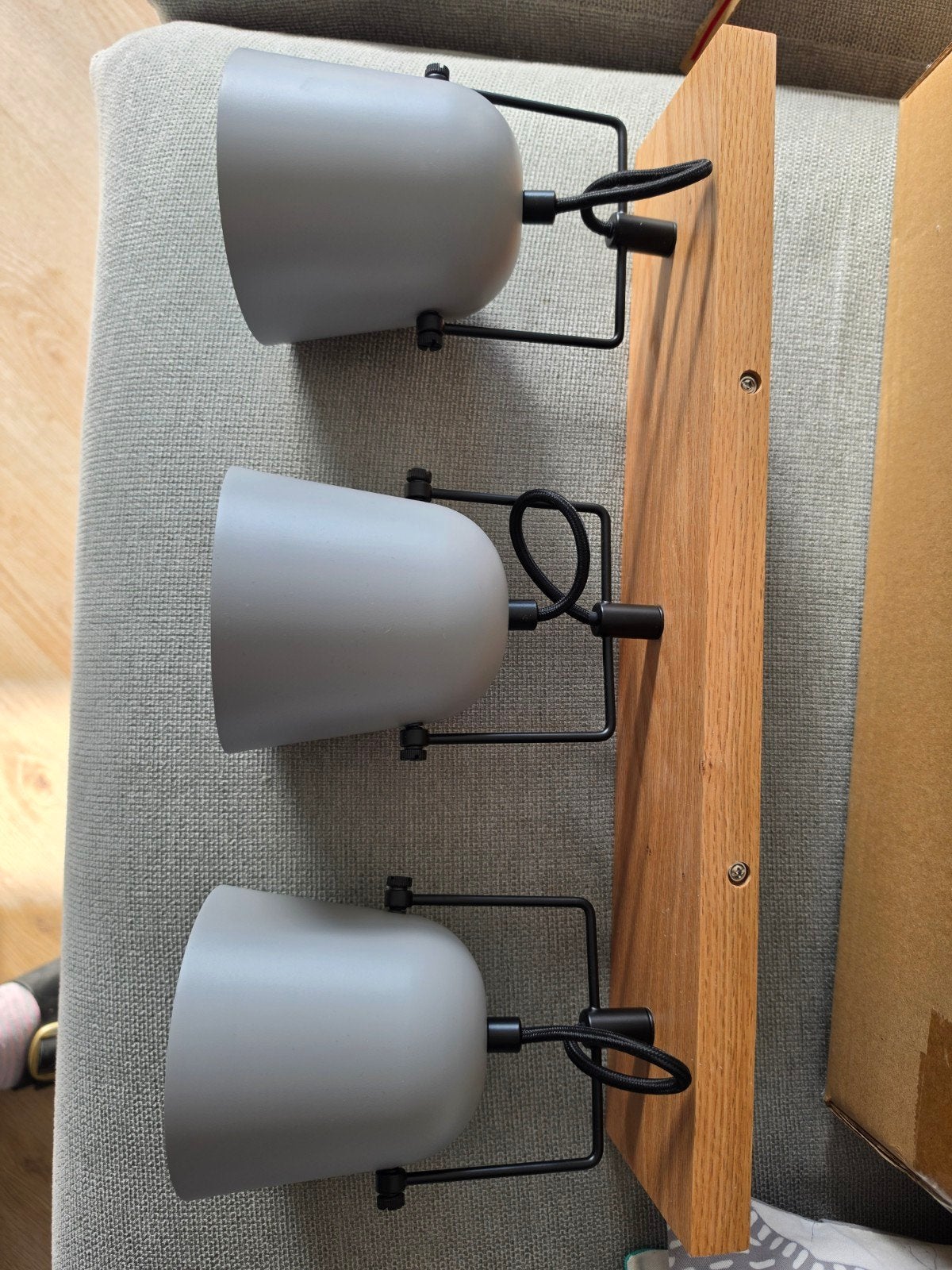 Nieuw in doos! Lindby lamp met 3 spots, Ophalen of Verzenden, Nieuw