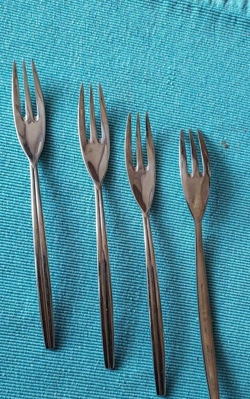 4 slanke wmf vorkjes, Gebruikt, Ophalen of Verzenden, Rvs of Chroom, Vaatwasserbestendig