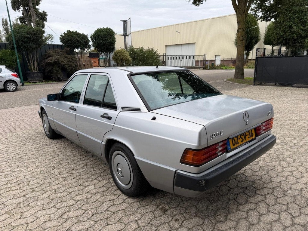 Mercedes-benz 190 E 1.8 AUTOMAAT cruise control 3e eigenaar, Automaat, Achterwielaandrijving, Gebruikt, 4 cilinders