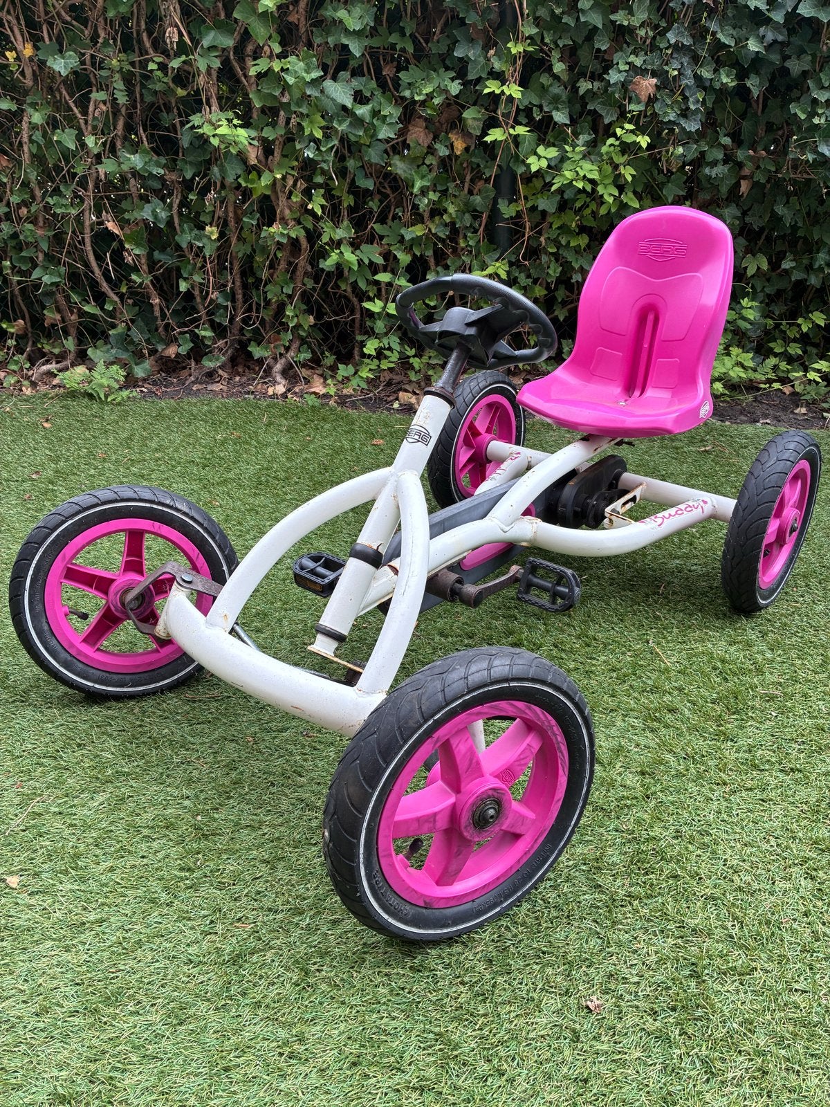 Berg Buddy skelter wit/roze, Ophalen, Gebruikt, Berg, Vrijloopautomaat