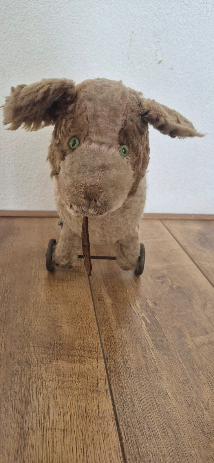 Antieke speelgoedhond op wielen - Uniek verzamelobject, Ophalen of Verzenden