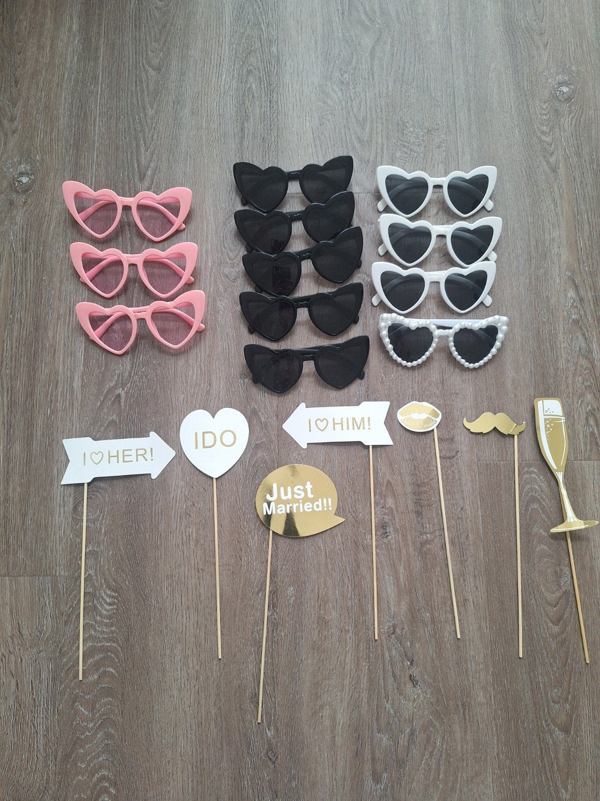 Feestartikelen: Brillen en Photo Booth Props, Ophalen of Verzenden, Gebruikt, Feestartikel, Geboorte of Huwelijk