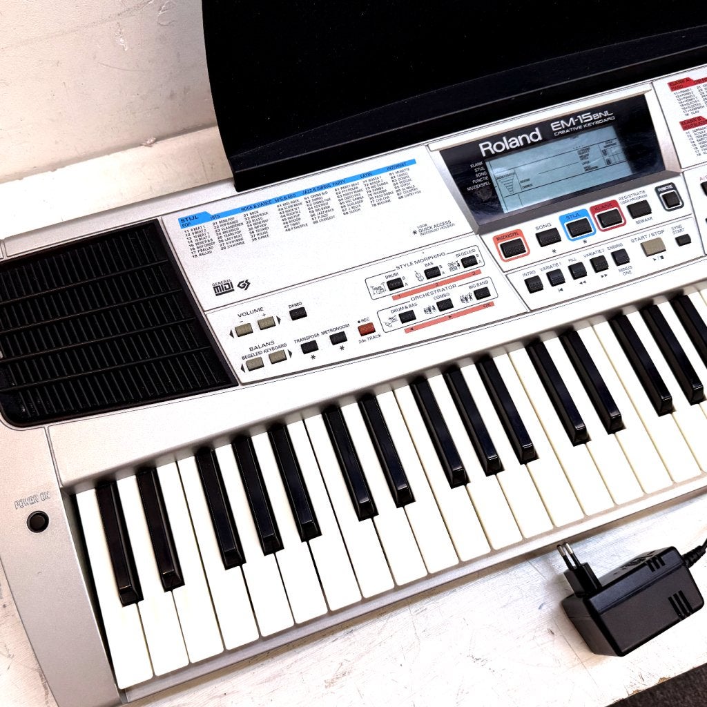 Roland EM-15 Keyboard, Muziek en Instrumenten, Keyboards, Roland, Gebruikt, Support@roland.com, 10910 Culver Blvd
Culver City, CA 90230
USA