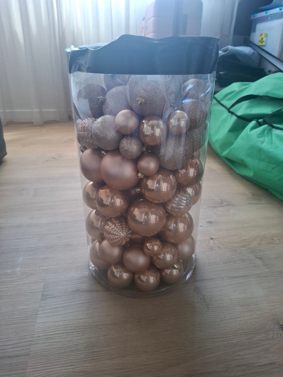 kerstballen, Ophalen, Zo goed als nieuw