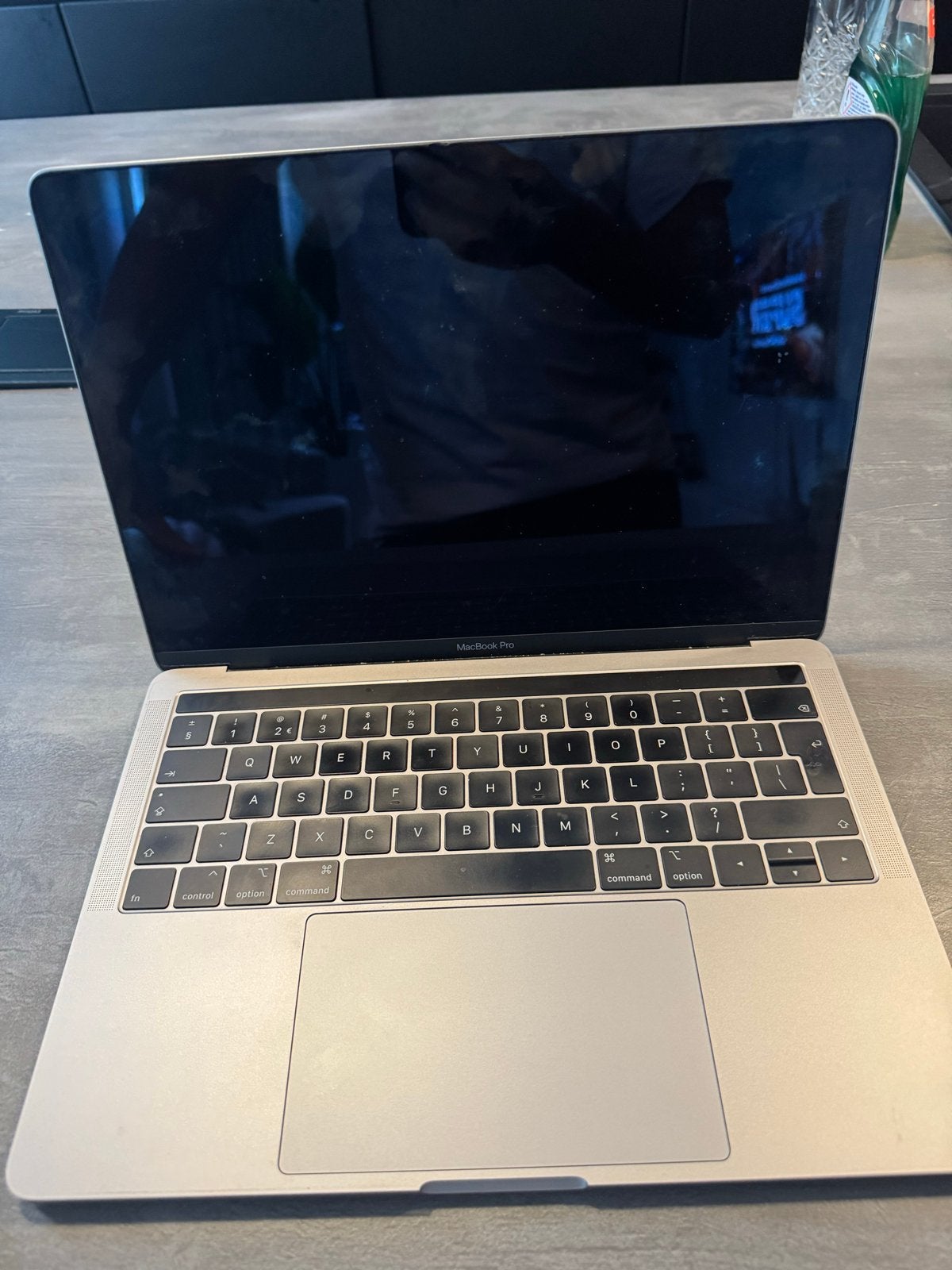 MacBook Pro 13 inch 2019 i5 16GB RAM 256GB SSD Grijs, Computers en Software, Apple Macbooks, MacBook Pro, Gebruikt, 256 GB, 2 tot 3 Ghz
