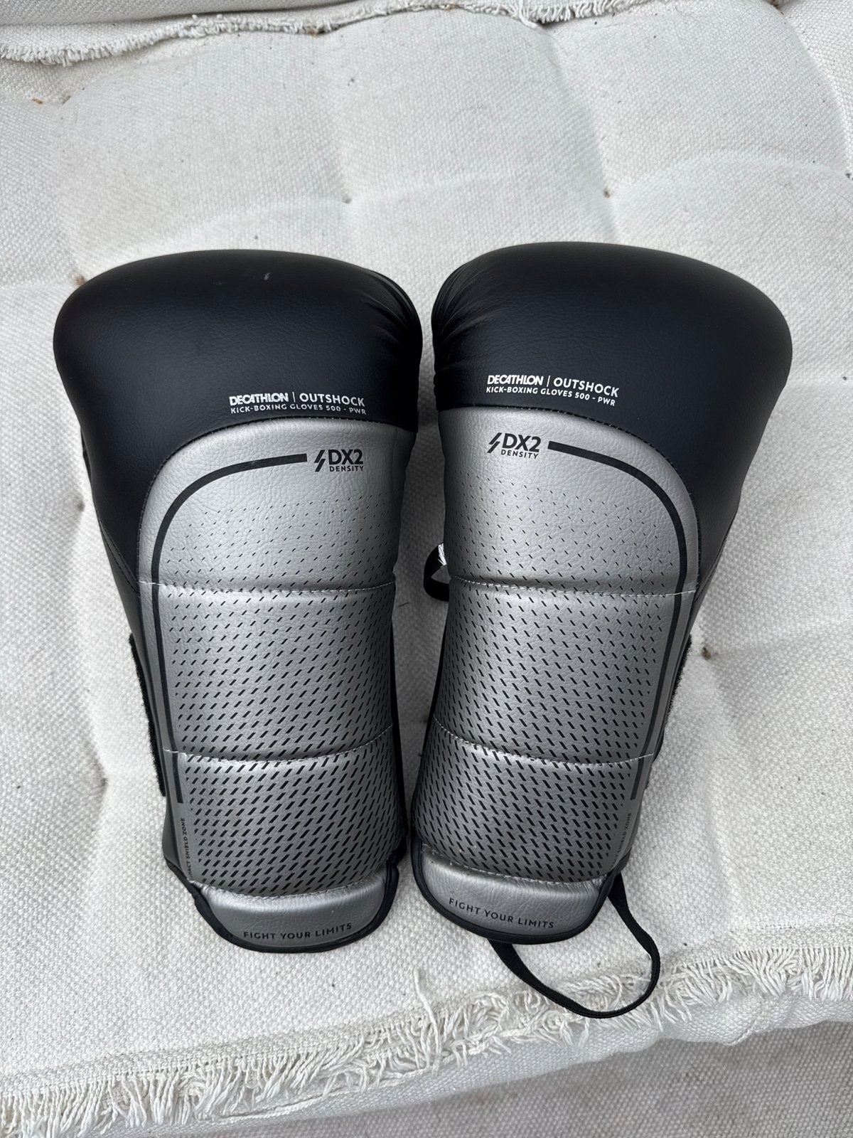 Decathlon Outshock Kickbokshandschoenen 500 - PWR 14 oz, Ophalen, Zo goed als nieuw, Bokshandschoenen