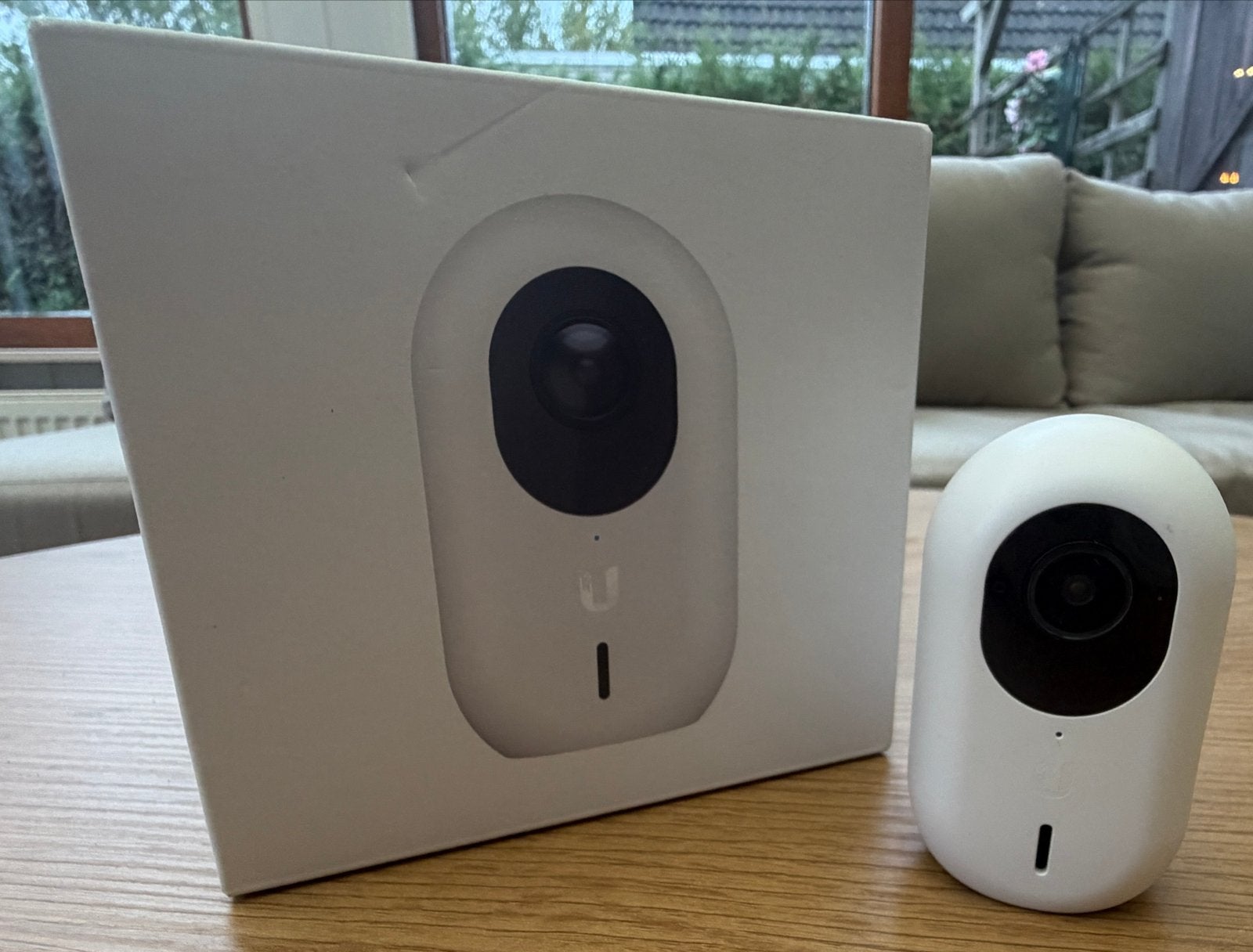 Ubiquiti UniFi Instant G3 Camera met alle accessoires, Ophalen, Zo goed als nieuw, Binnencamera