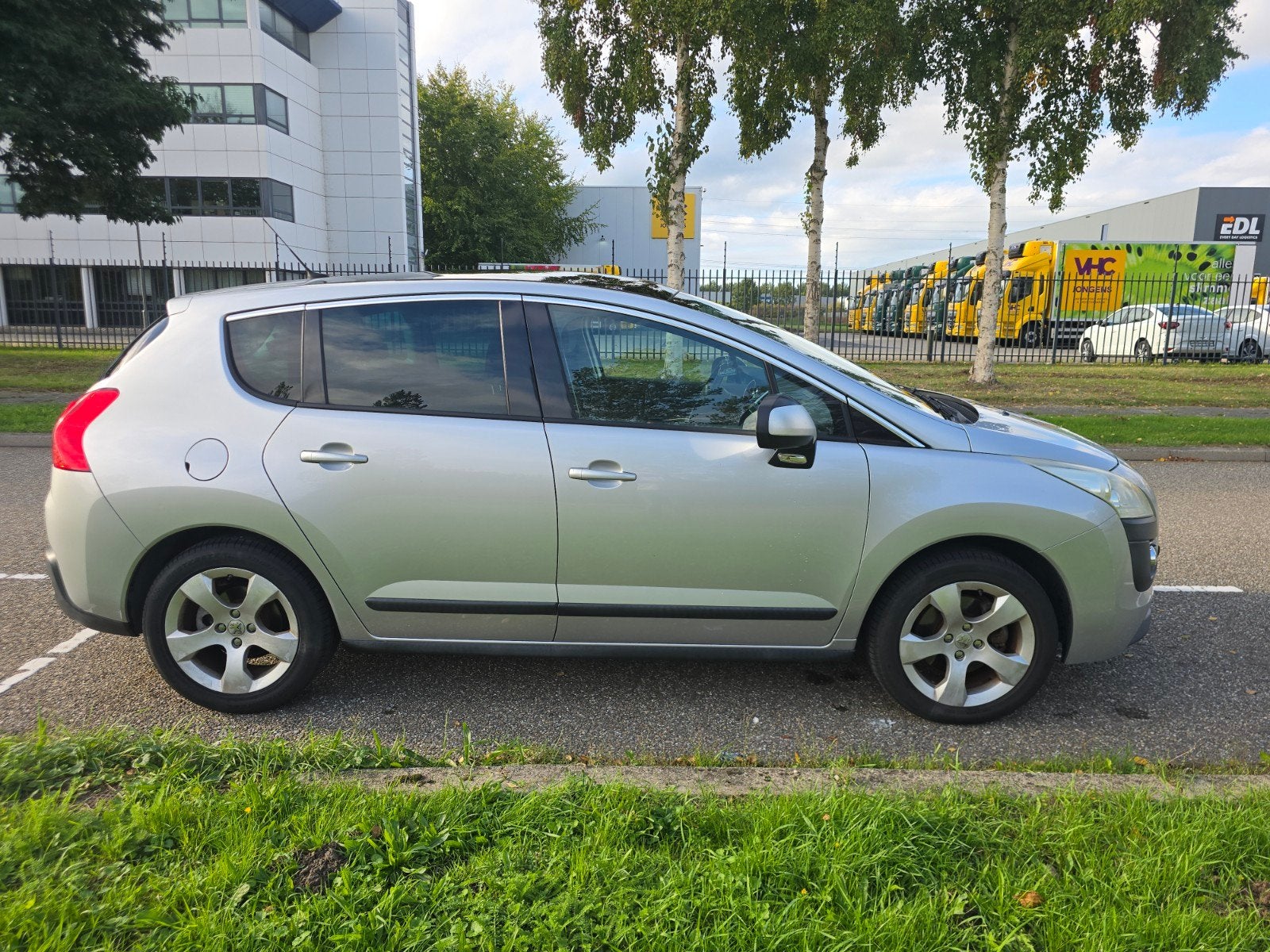 Peugeot 3008 1.6 THP 2009 , FULL OPTIONS , GOED ONDERHOUDEN, Voorwielaandrijving, Stof, Zwart, 4 cilinders
