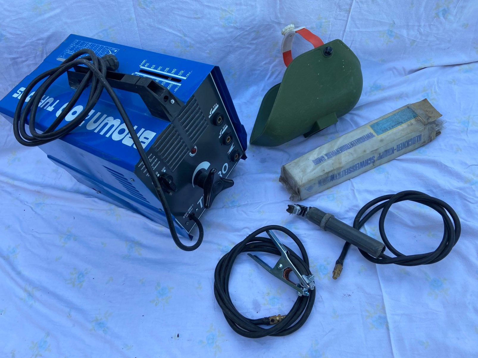 Lasapparaat 220 en 380 volt, Ophalen of Verzenden, Zo goed als nieuw, 150 tot 250 ampère, Elektroden