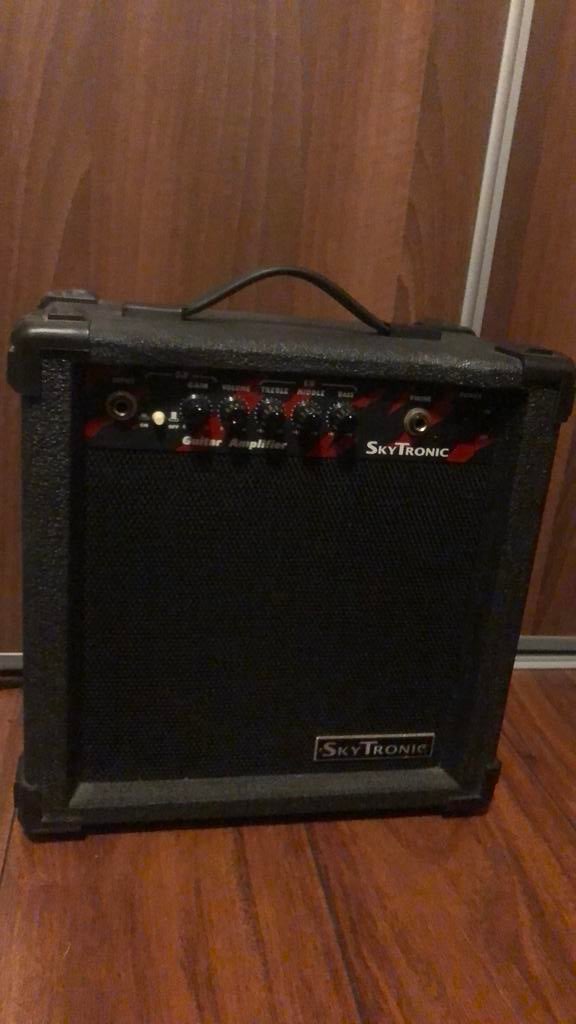 Skytronic compacte gitaar versterker, Ophalen of Verzenden, Gebruikt, Gitaar, Minder dan 50 watt