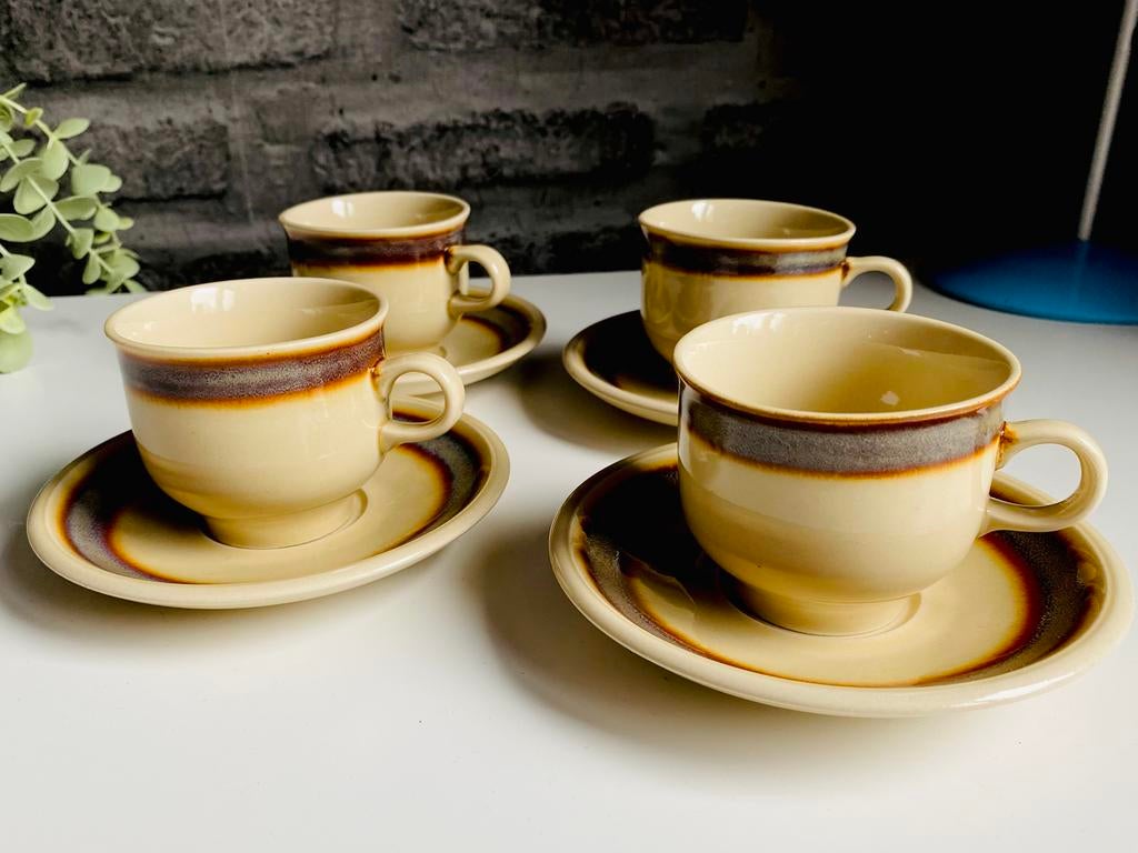Vintage Colditz Porzellan Koffieset (4 stuks) DDR Jaren '70, Huis en Inrichting, Keuken | Servies, Zo goed als nieuw, Kop(pen) en/of Schotel(s)