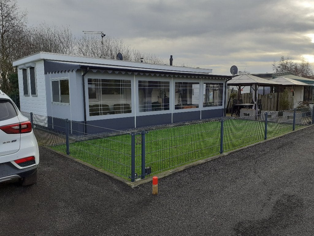 Chalet wintervast met Tournasol voortent compleet, Caravans en Kamperen, Tot en met 2