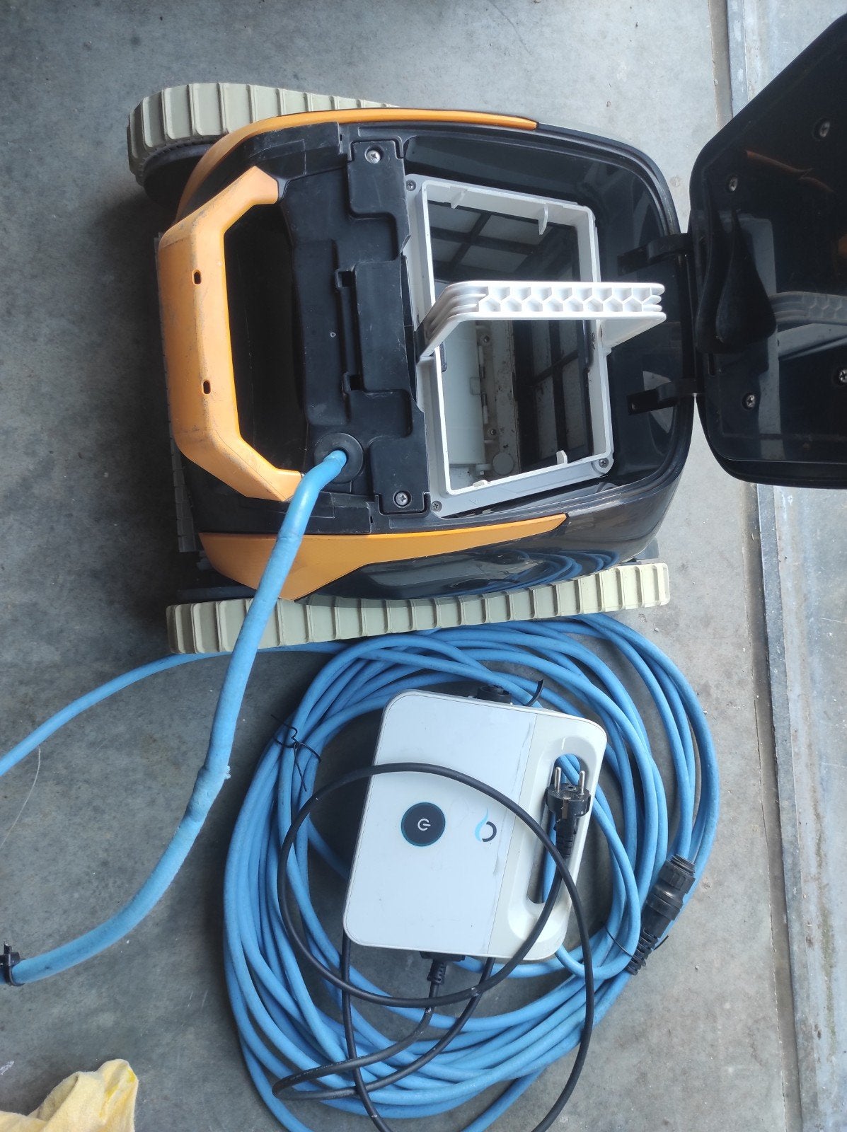 Zwembad robot Dolphin e20, Tuin en Terras, Zwembad-toebehoren, Ophalen, Gebruikt