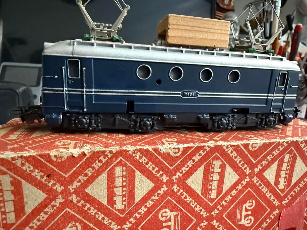 Märklin 3013 NS Locomotief 1101 - Klassieke H0 Modelbouw, Wisselstroom, Locomotief, Ophalen of Verzenden, Zo goed als nieuw