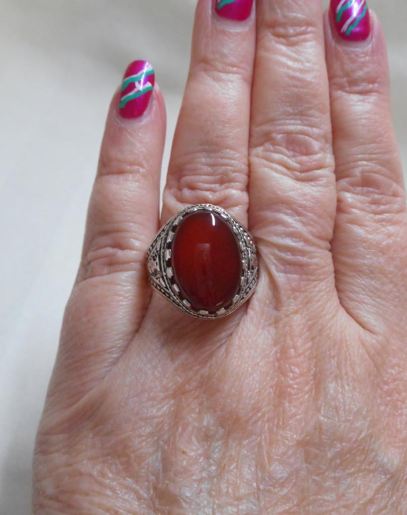 Zilveren unisex ring met rode steen maat 20 nr.882