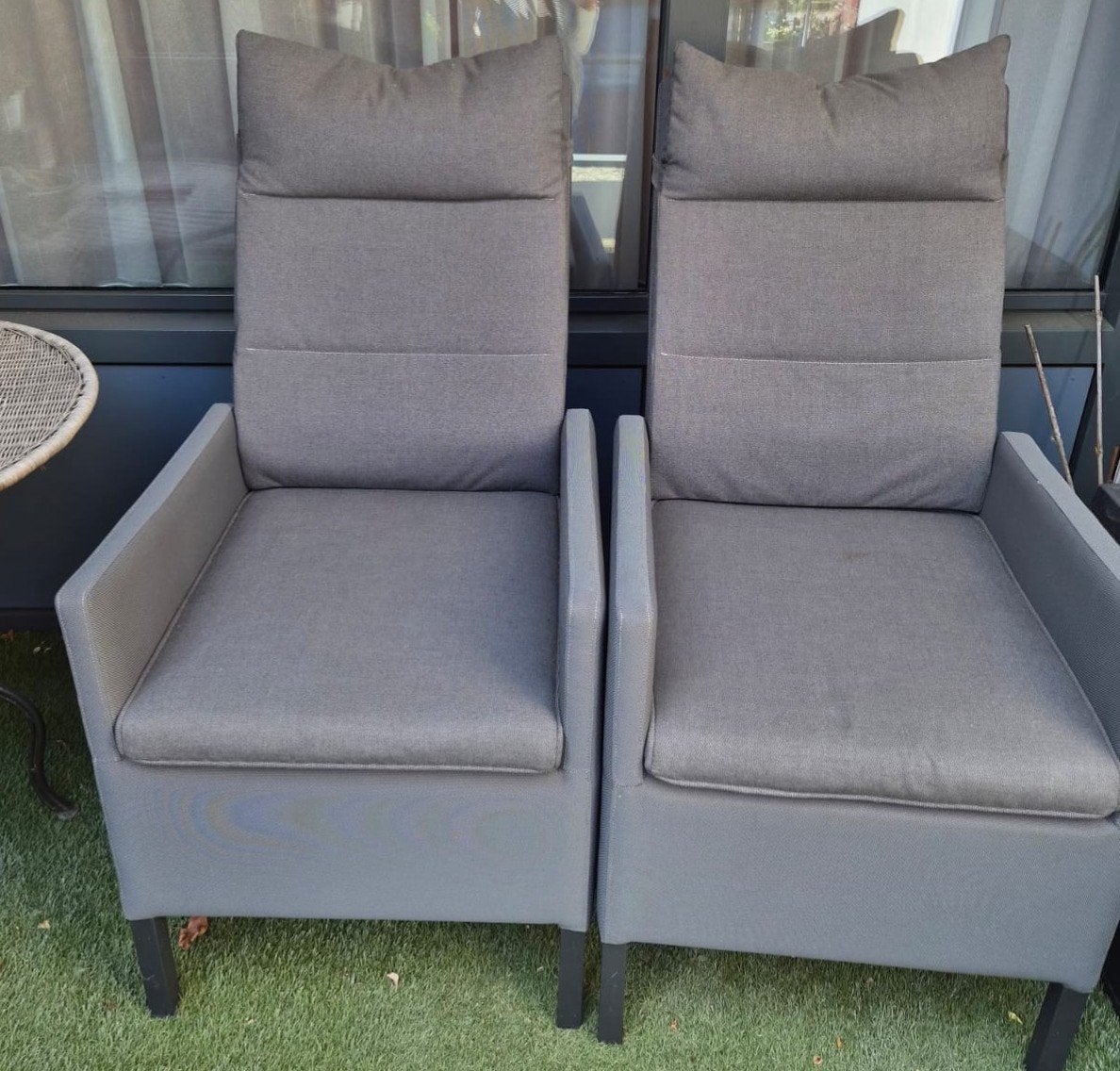 2x Comfortabele grijze tuinstoelen, Ophalen, Modern, Comfortabel, Gebruikt, Twee