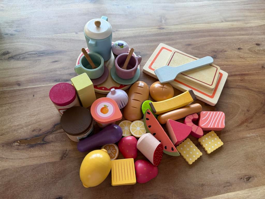 set houten keukenspeelgoed - Thee, fruit, brood & meer, Ophalen, Gebruikt, Meubelstuk of Keukentje