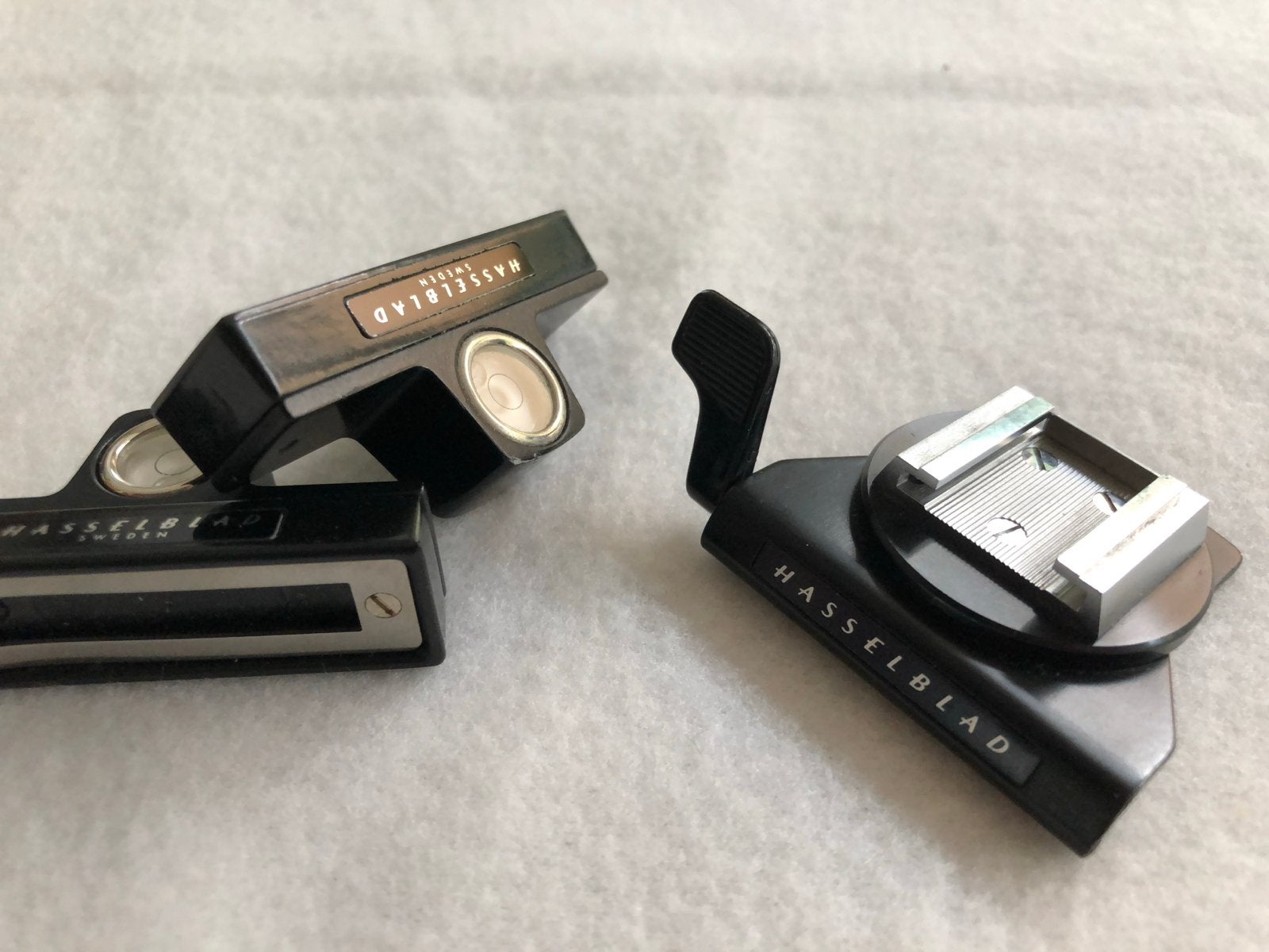 Hasselblad waterpas en flitsschoenadapter, Ophalen, Gebruikt, Spiegelreflex, Overige Merken