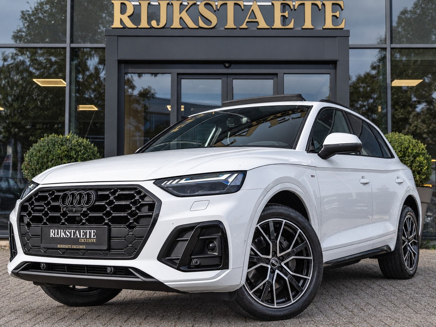 Audi Q5 55 TFSI e S-Line|PANO|B&O|360|ACC|APP|SFEER|20|ST.VW, Automaat, Dealer onderhouden, Gebruikt, 4 cilinders