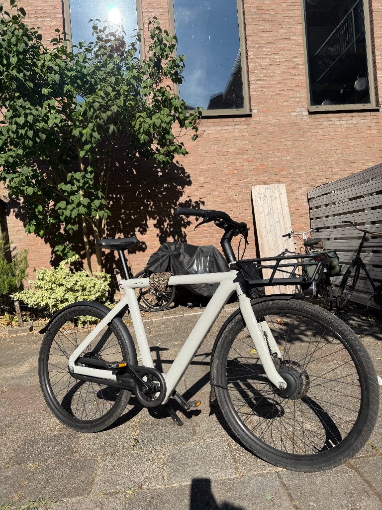 VanMoof S5 – White – Excellent Condition – €2,400, Fietsen en Brommers, Fietsen | Heren | Herenfietsen, Ophalen, Zo goed als nieuw