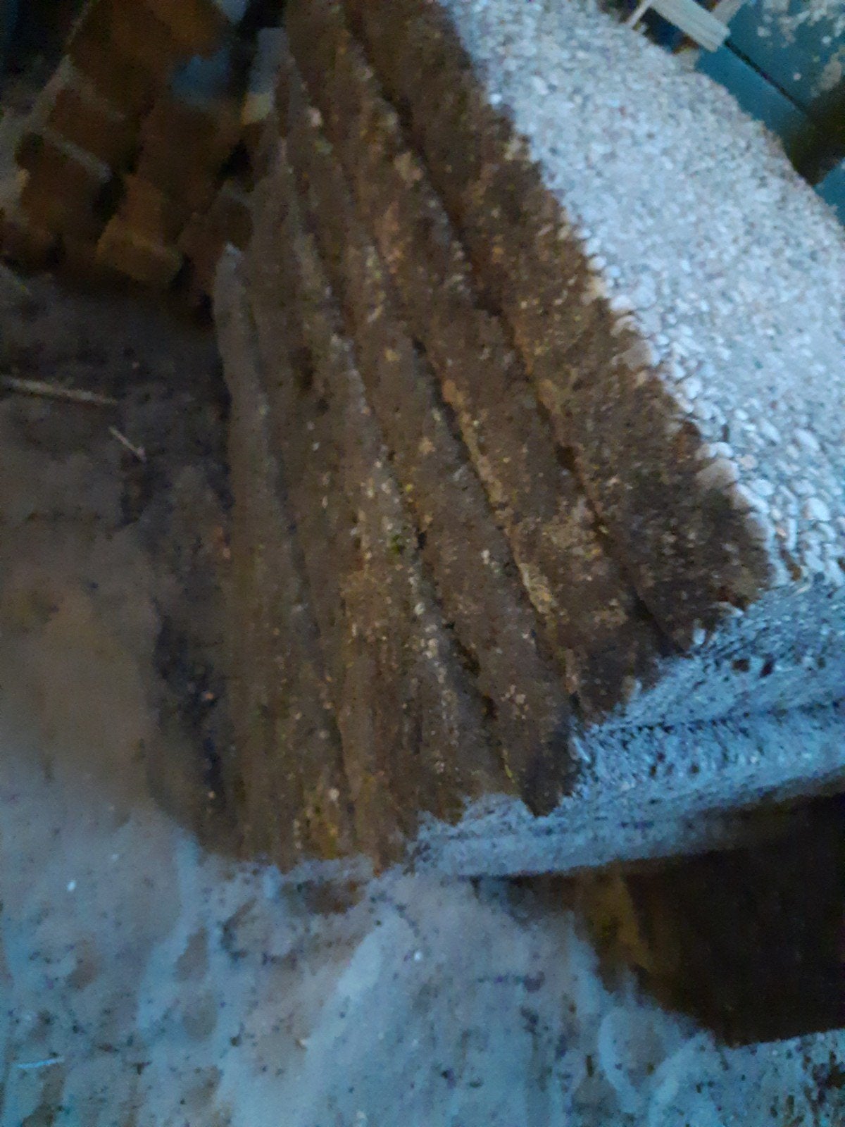 gratis af te halen 10 grindtegels 40x60cm gebruikt, Ophalen, Gebruikt, Nvt@nvt.com, Nvt