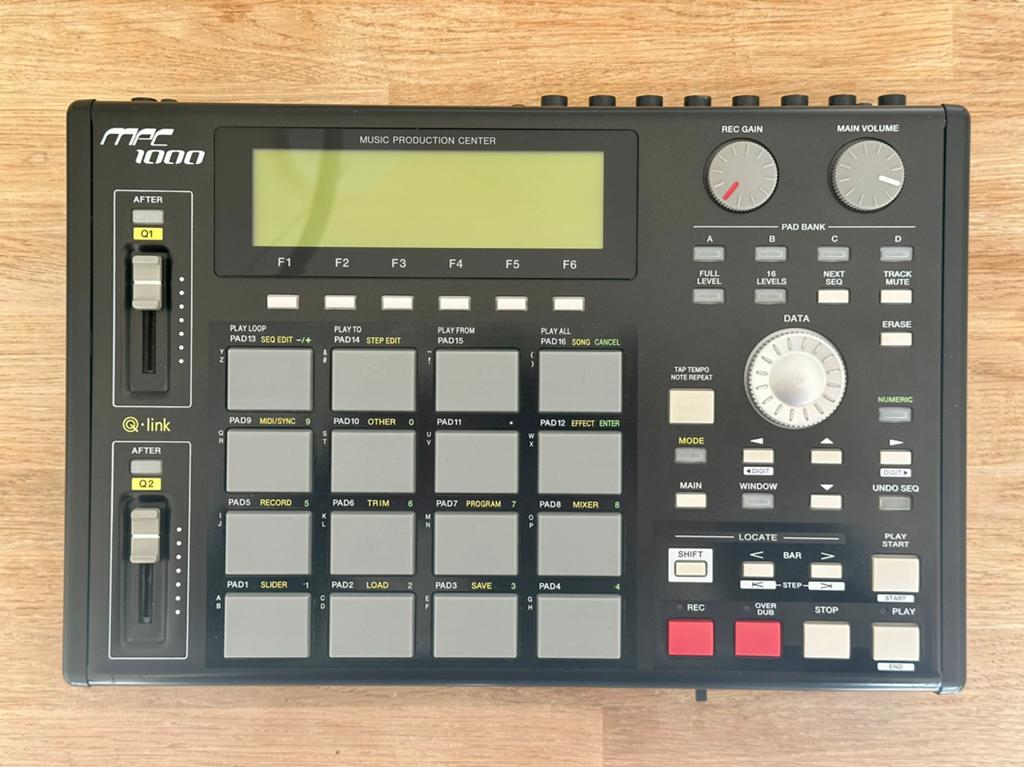 Akai MPC 1000 V2 Black / JJOS2XL/3 Max Ram, Ophalen of Verzenden, Gebruikt